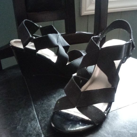 Shoes - Picture 2 of 2